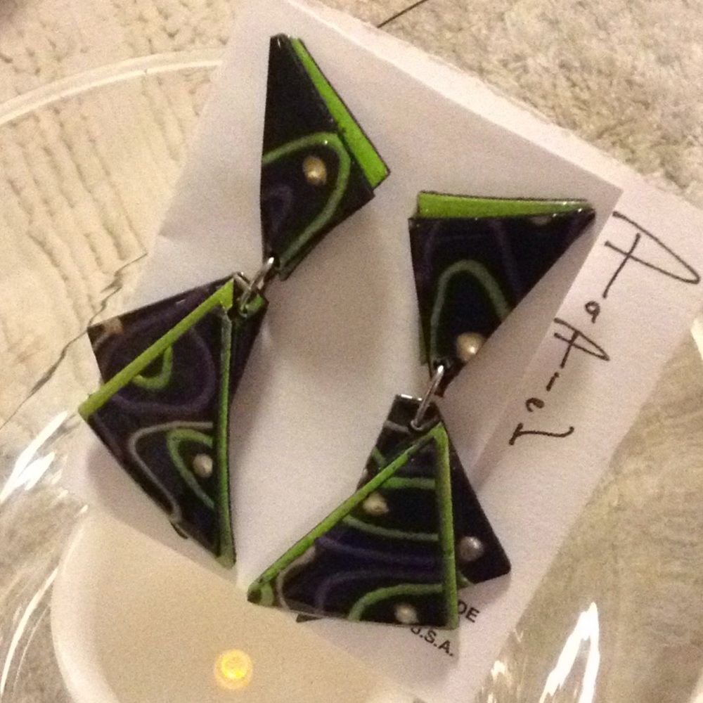 Neon Swirl Artwork retro handmade lav/Grn earrings